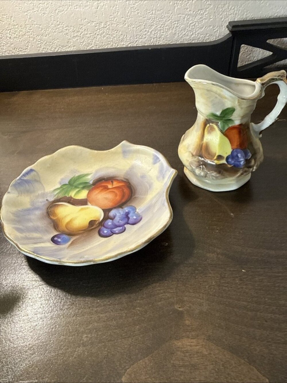 Vintage, Enesco Japan,Pear, Apple, Grapes Sauce & Butter Pat Set With Gold Trim